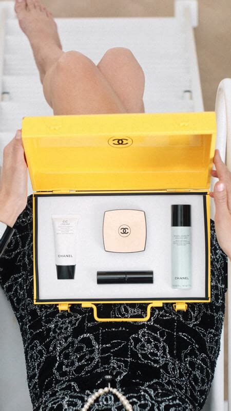 chanel glow kit|CHANEL Beauty Essentials Kits – Sunkissed Kit .